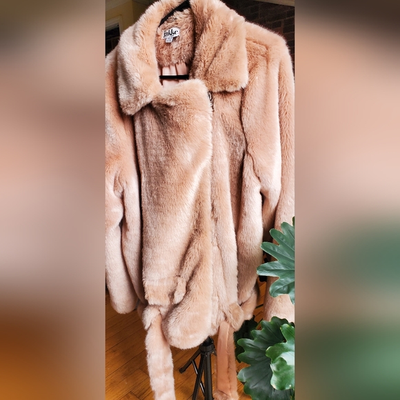 Jakke Vegan Fur Coat - Picture 4 of 6